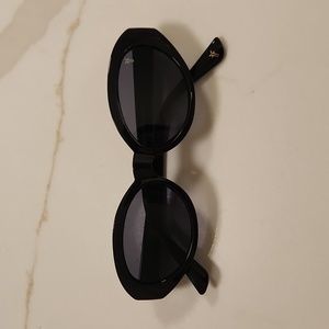 Frye Cat Eye sunglasses